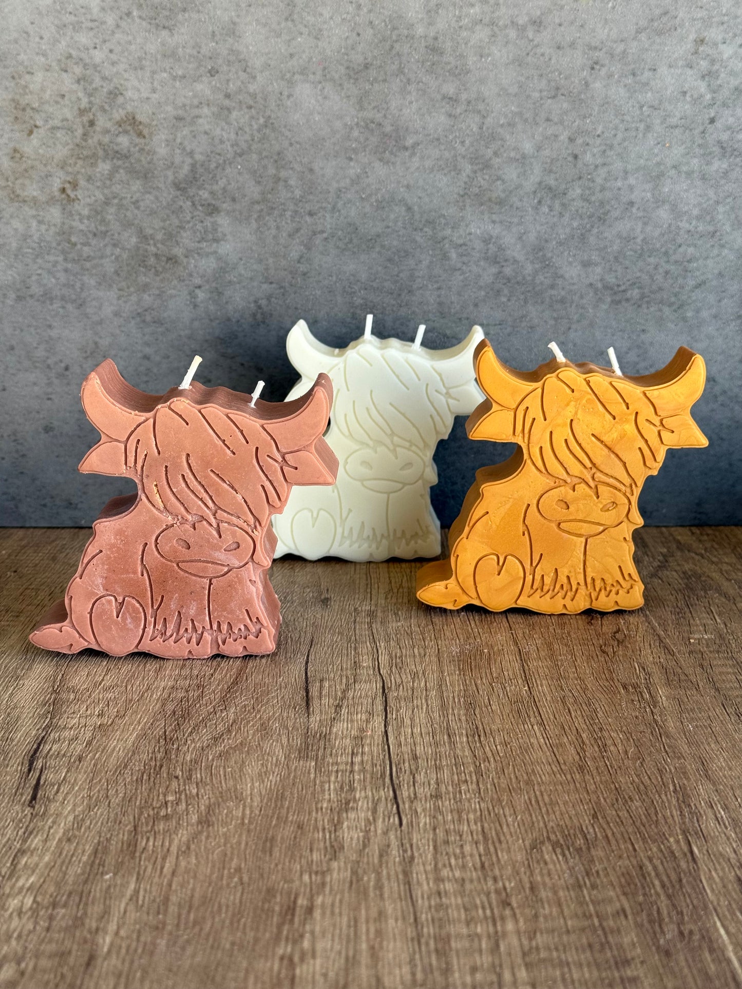 Small Highland Cow Candle
